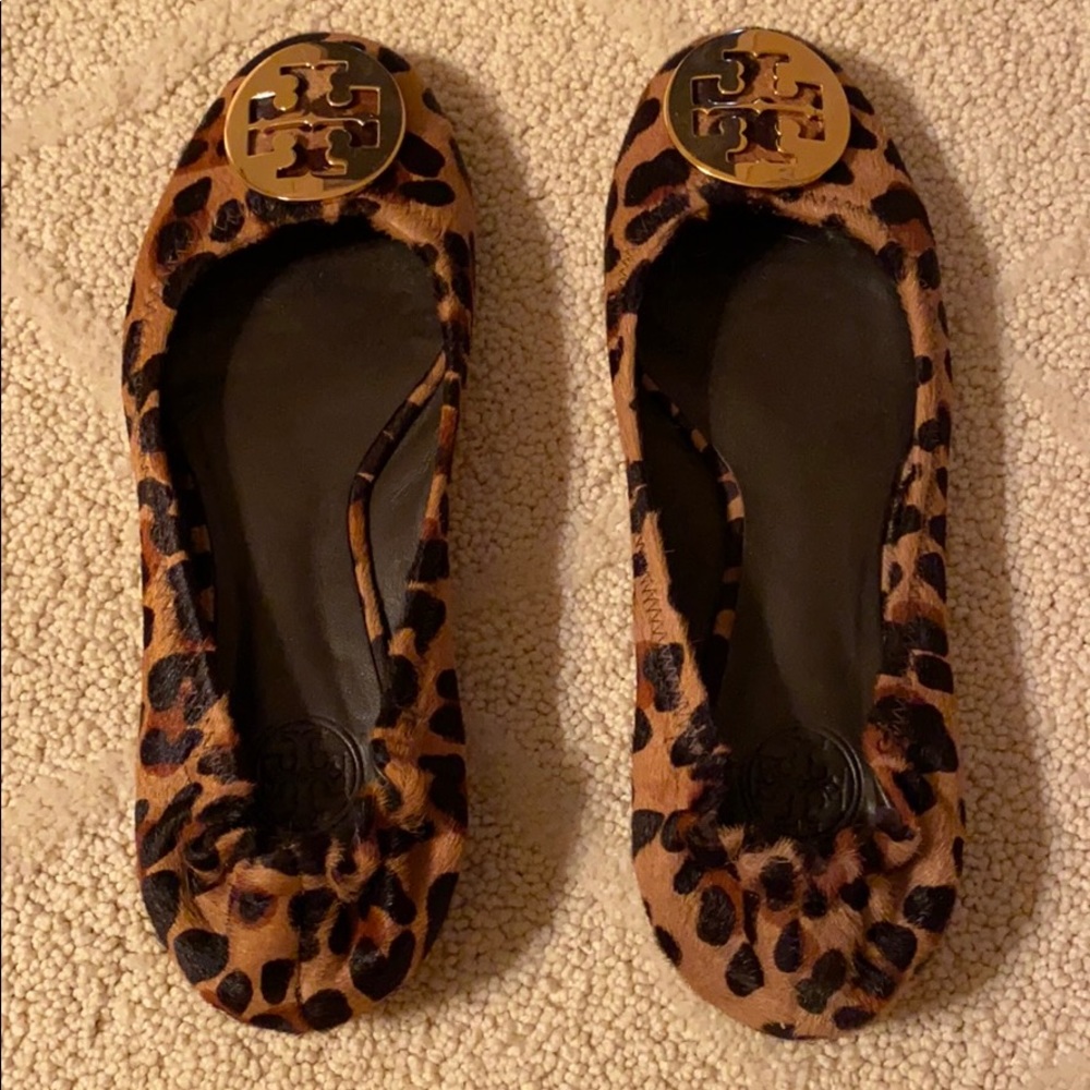 Tory Burch Reva Leopard Print Fur Logo Flat